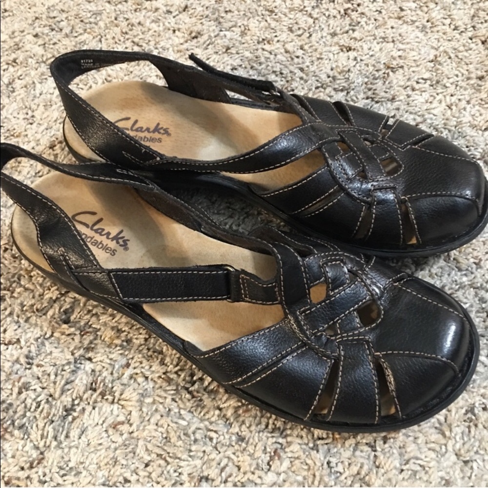 Clark’s Bendables Black Leather Sandals